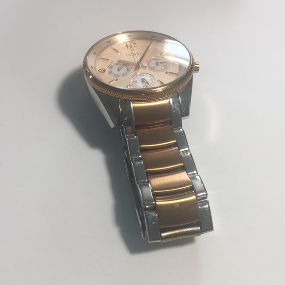 Fossil Two Tone Watch - Picture 3 of 4